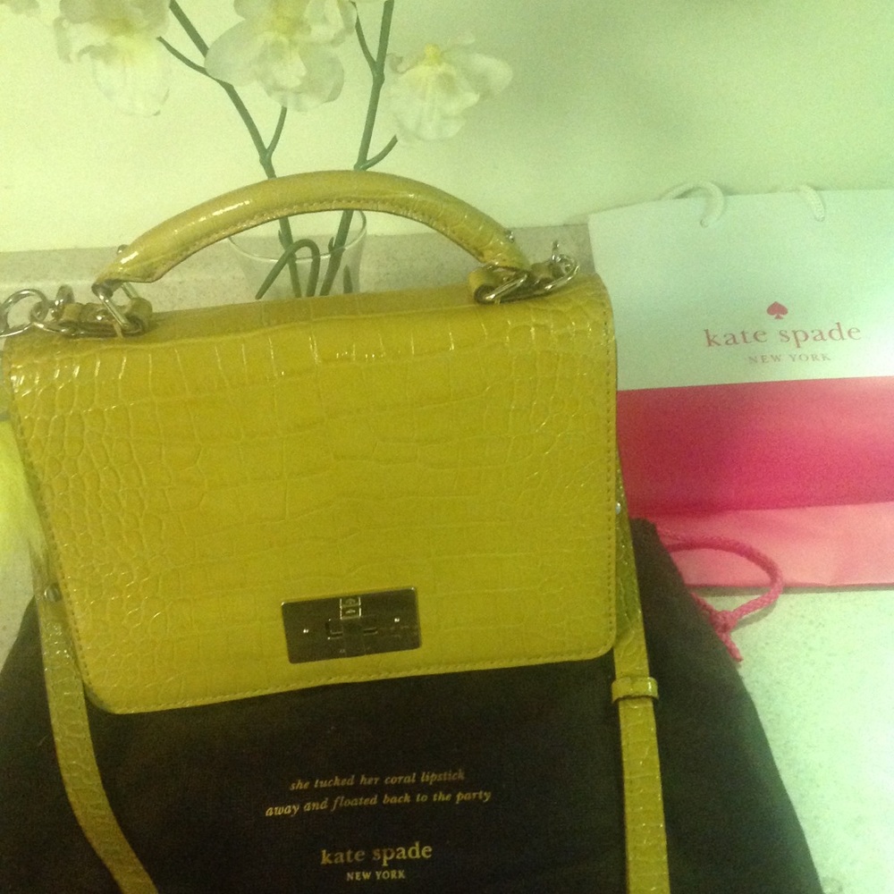 Kate spade crossbody bag